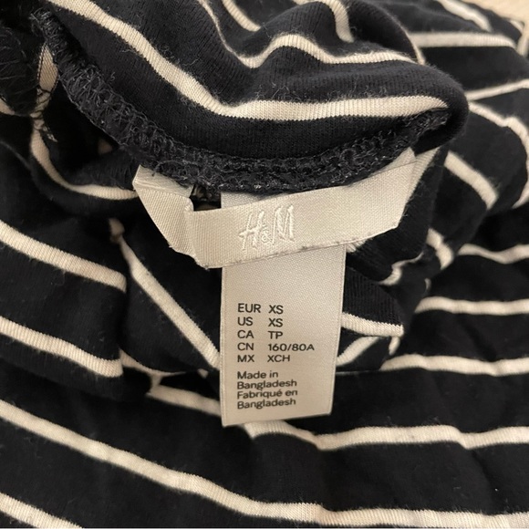 H&M Striped Turtleneck - Picture 4 of 5
